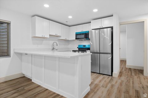 Tiny photo for 624 W ASPEN HILLS BLVD, Saratoga Springs, UT 84045 (MLS # 2116497)