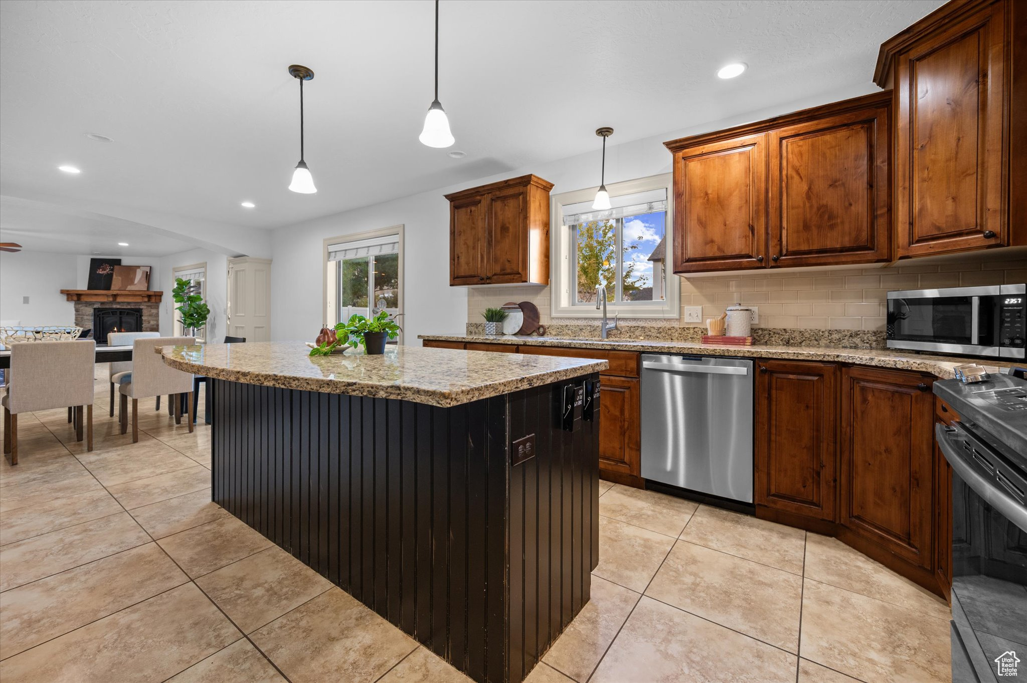 ASPEN HILLS - Residential