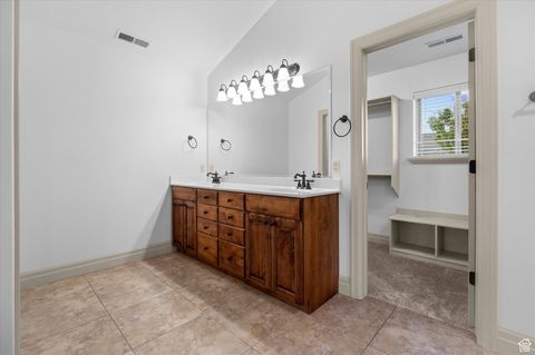 Tiny photo for 624 W ASPEN HILLS BLVD, Saratoga Springs, UT 84045 (MLS # 2116497)