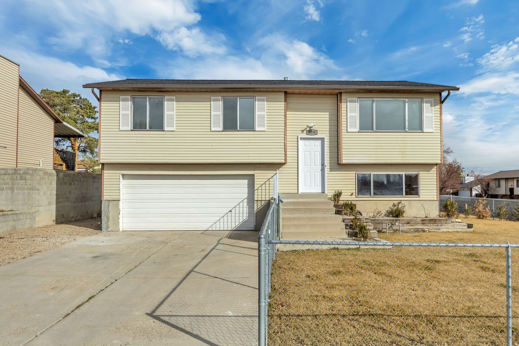 Photo of 4898 W SALLYBROOKE WAY, West Jordan, UT 84081 (MLS # 2141024)