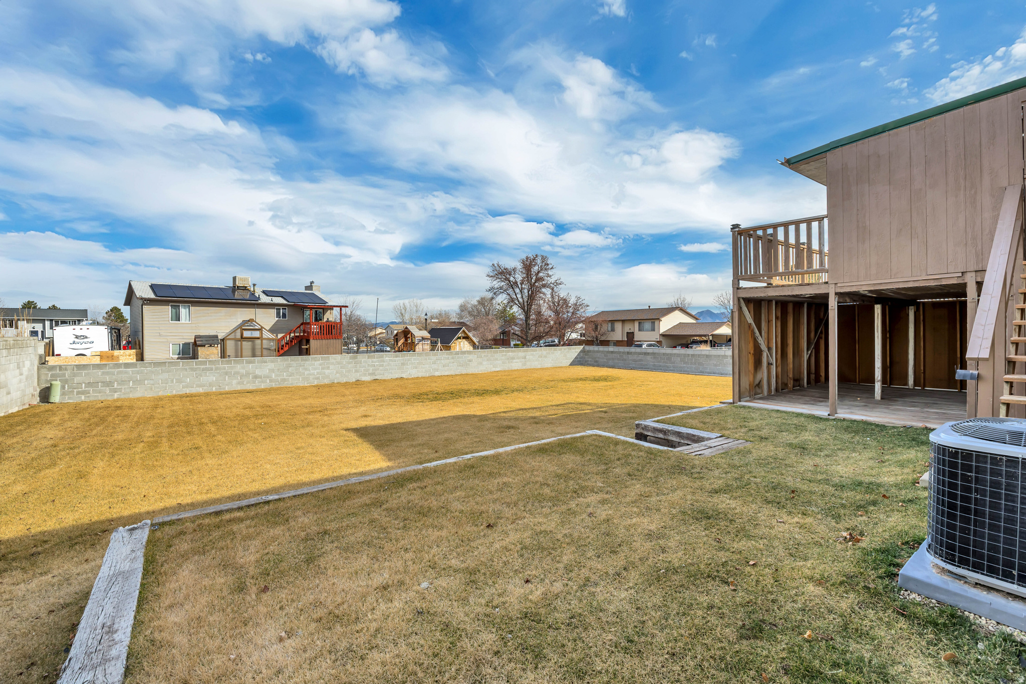 JORDAN HIGHLANDS - Residential