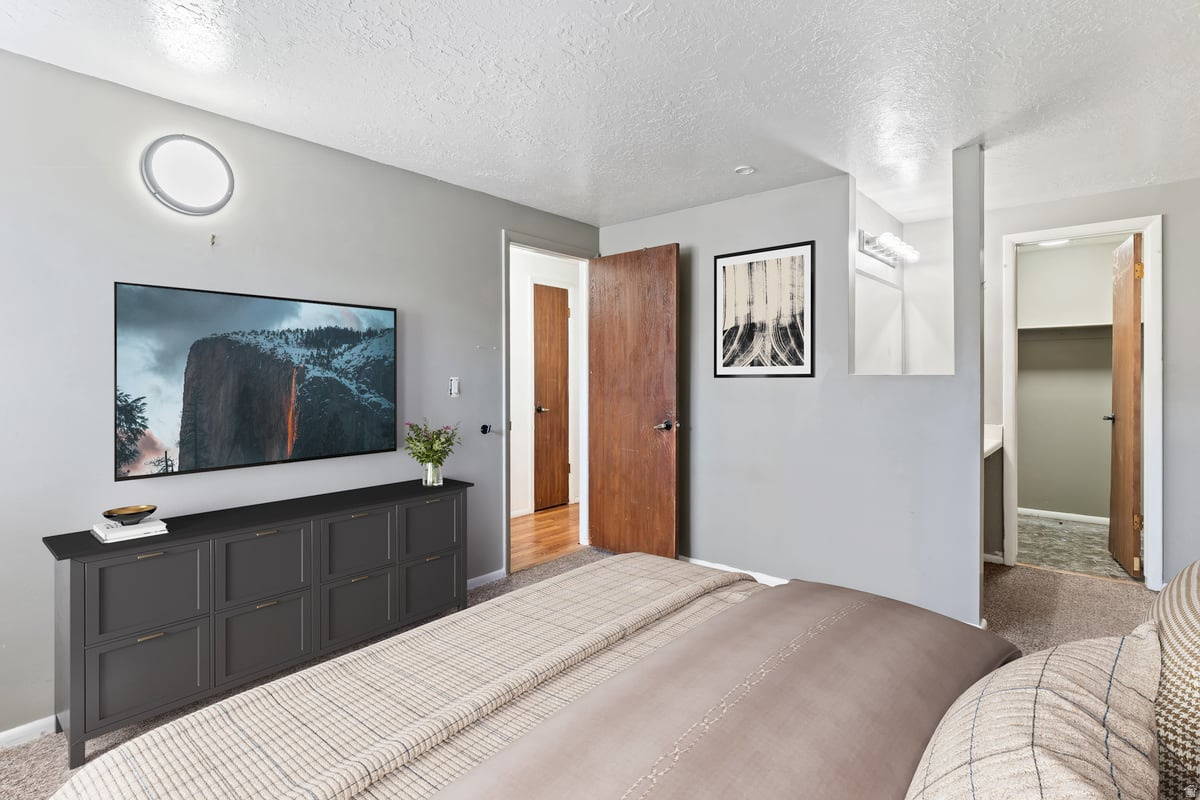 MEADOWS EAST - Residential