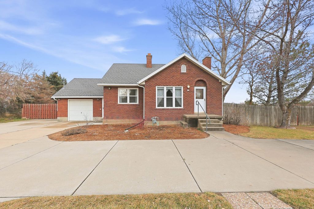 Photo of 771 W GENTILE ST S, Layton, UT 84041 (MLS # 2137412)