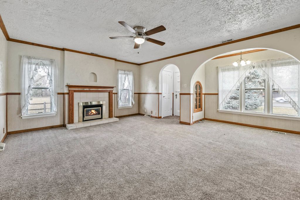 Photo of 771 W GENTILE ST S, Layton, UT 84041 (MLS # 2137412)