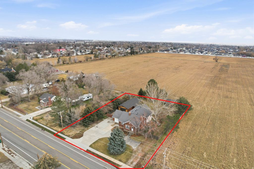 Photo of 771 W GENTILE ST S, Layton, UT 84041 (MLS # 2137412)