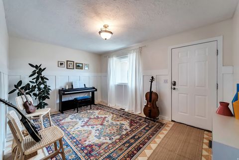 Tiny photo for 953 S 600 E, Payson, UT 84651 (MLS # 2123819)