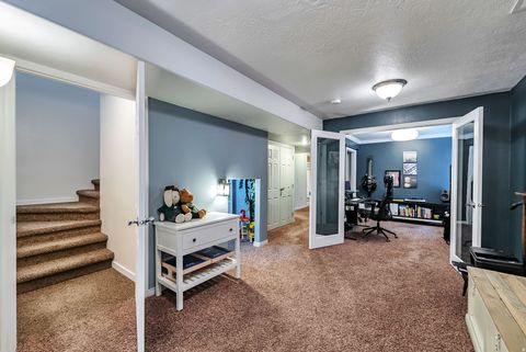 Tiny photo for 953 S 600 E, Payson, UT 84651 (MLS # 2123819)