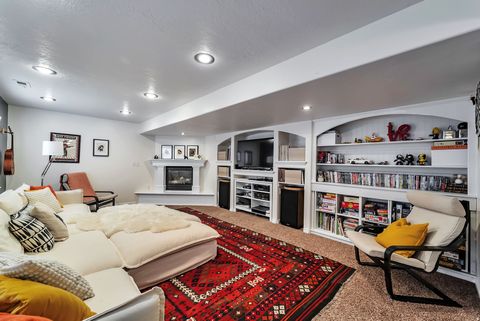 Tiny photo for 953 S 600 E, Payson, UT 84651 (MLS # 2123819)