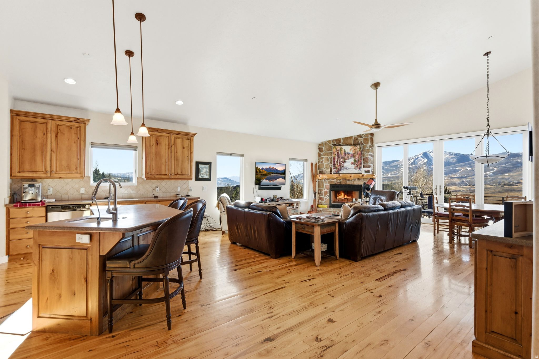 DEER MOUNTAIN ROSS CREEK - Residential