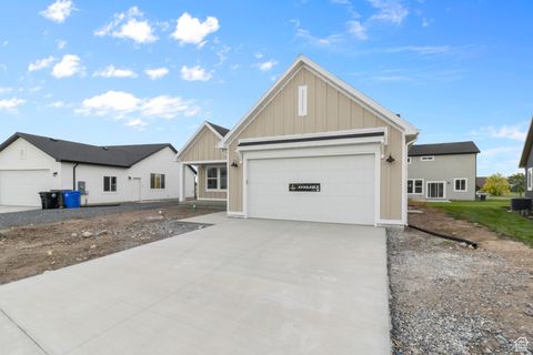 Tiny photo for 527 N 770 W, Smithfield, UT 84335 (MLS # 2115708)