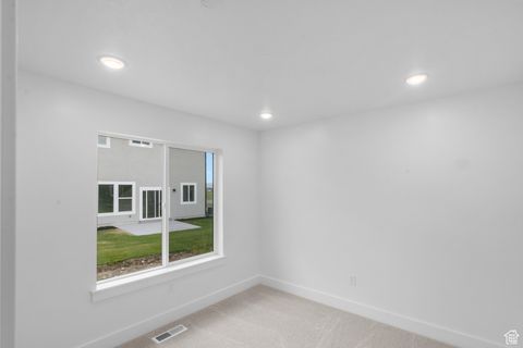 Tiny photo for 527 N 770 W, Smithfield, UT 84335 (MLS # 2115708)