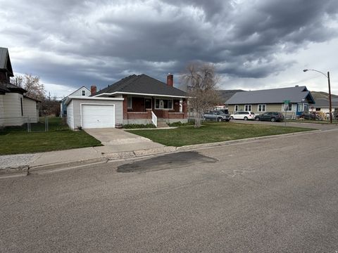 Tiny photo for 838 LINCOLN ST, Montpelier, ID 83254 (MLS # 2146929)