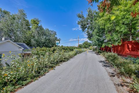 Tiny photo for 1219 E KENSINGTON AVE S, Salt Lake City, UT 84105 (MLS # 2153337)