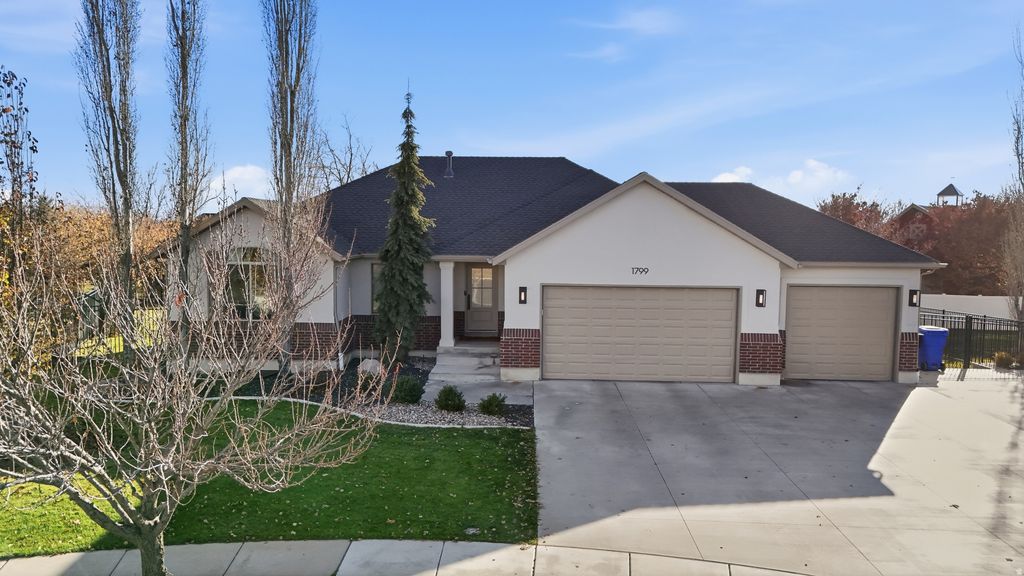 Photo of 1799 W 800 N, Farmington, UT 84025 (MLS # 2127570)