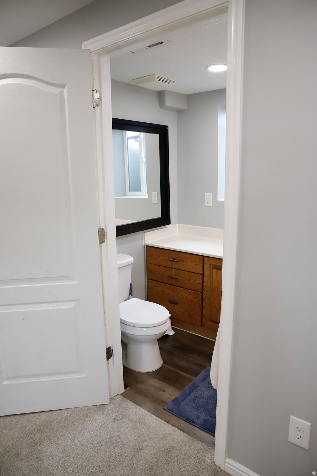 COUNTRY MANOR - Residential