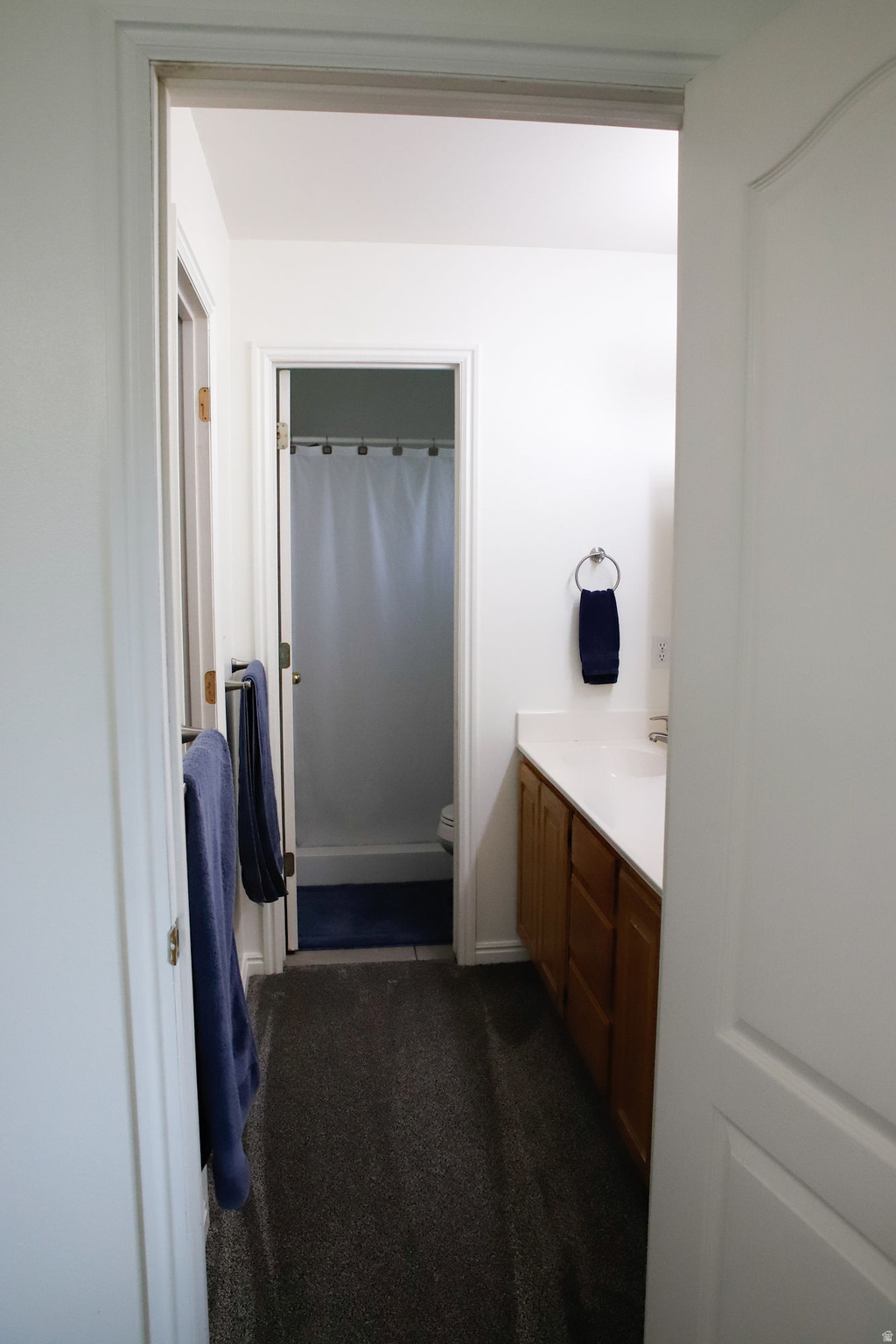 COUNTRY MANOR - Residential