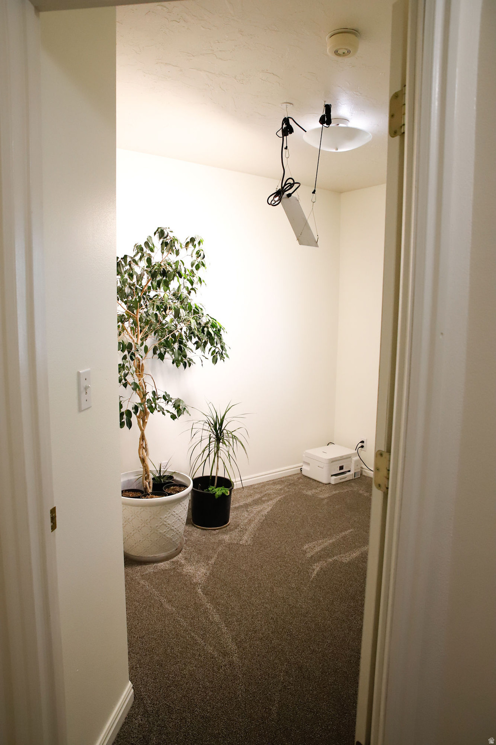 COUNTRY MANOR - Residential