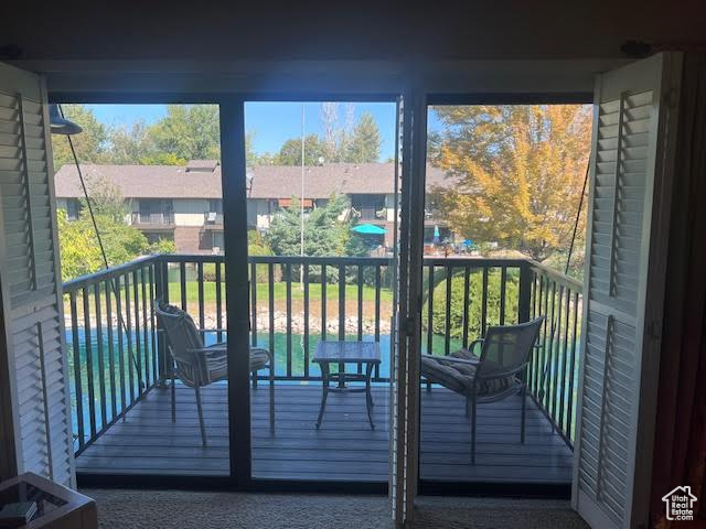 HIDDEN LAKE CONDOM - Residential