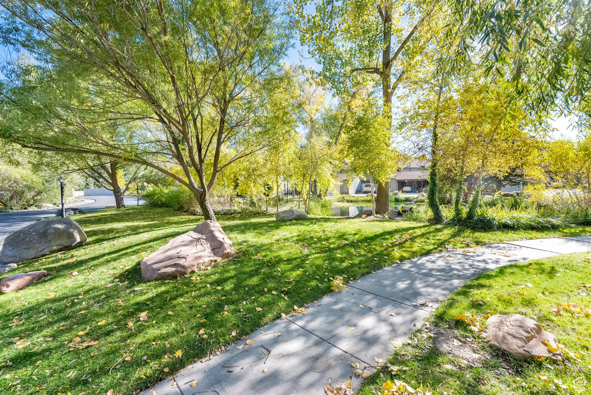 THE WILLOWS - Residential