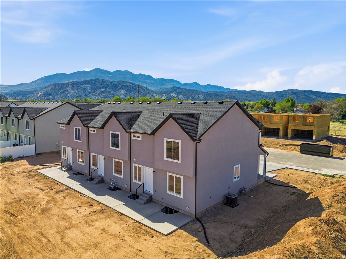 LOVELESS ESTATES - Residential