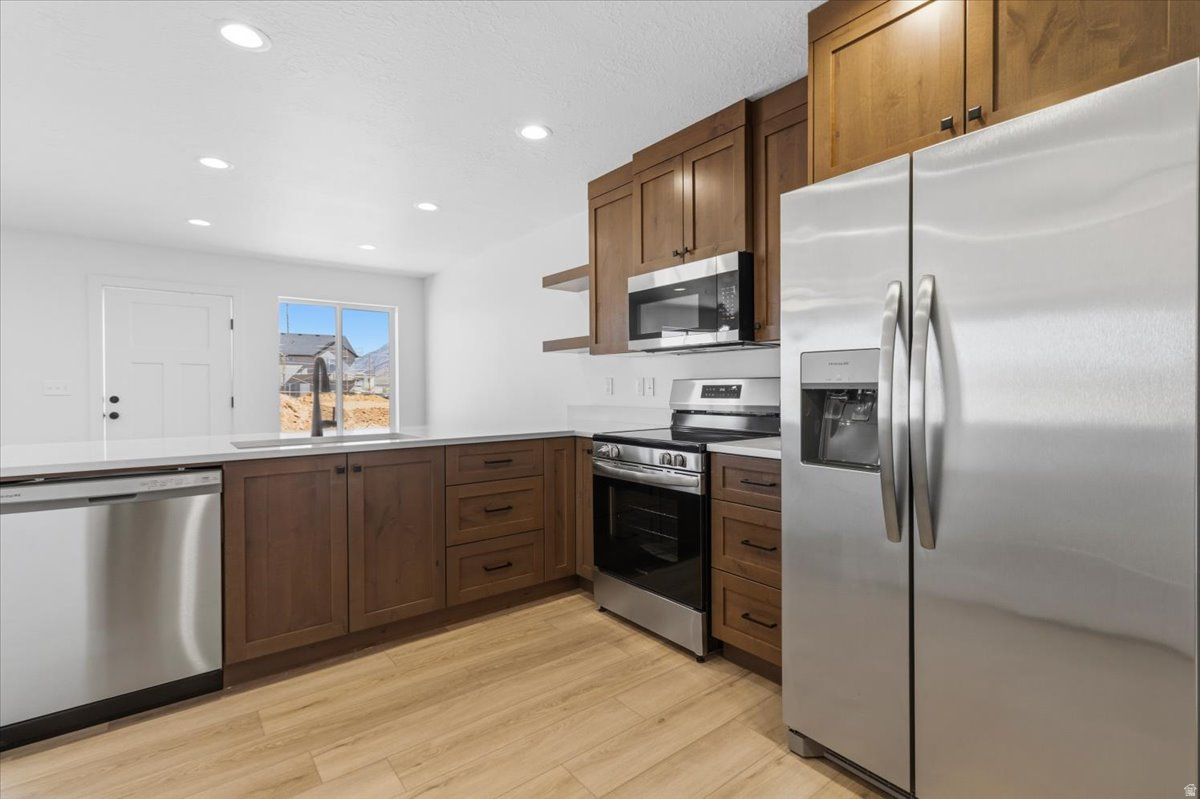 LOVELESS ESTATES - Residential