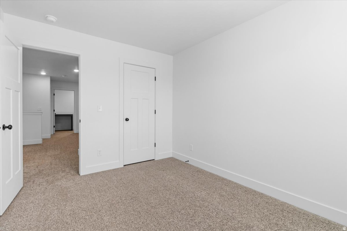 LOVELESS ESTATES - Residential