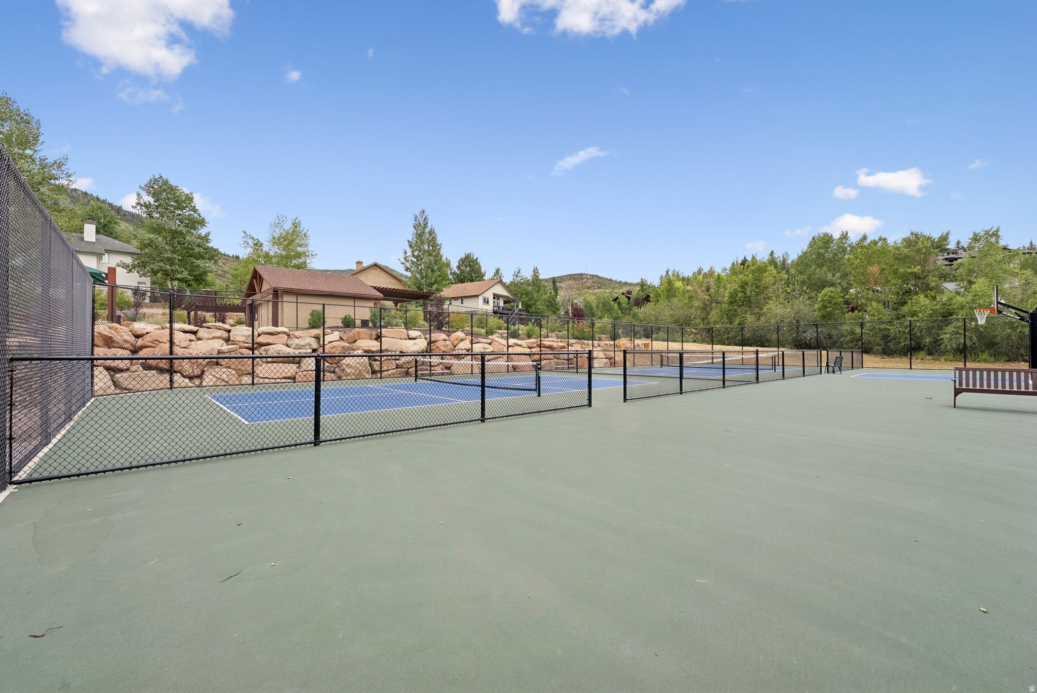 WILLOW DRAW COTTAGES AT SUN PEAK - Residential