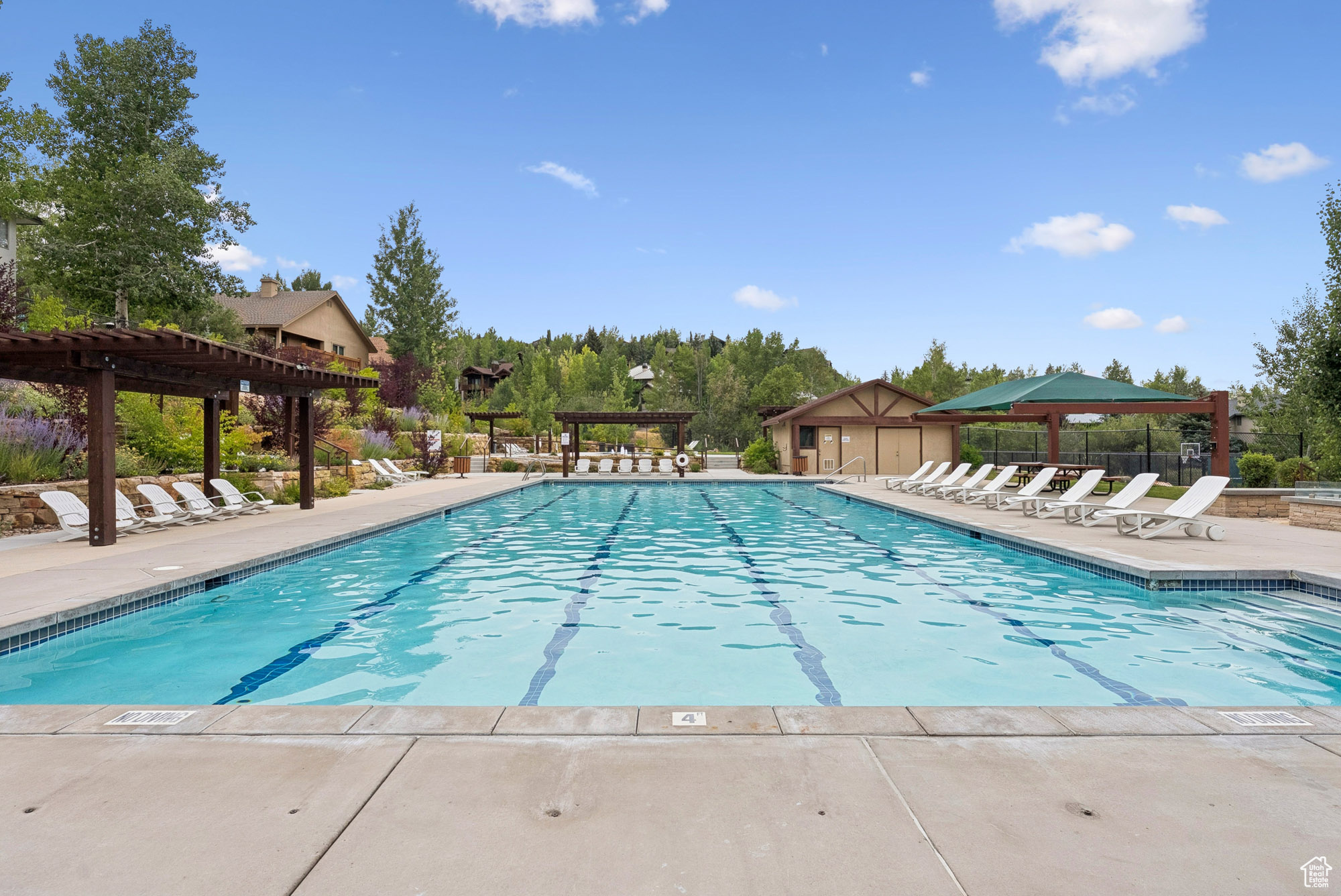 WILLOW DRAW COTTAGES AT SUN PEAK - Residential