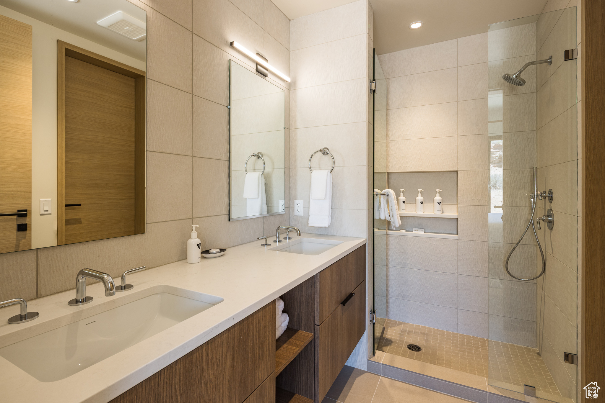 LIONSBACK RESORT - Residential