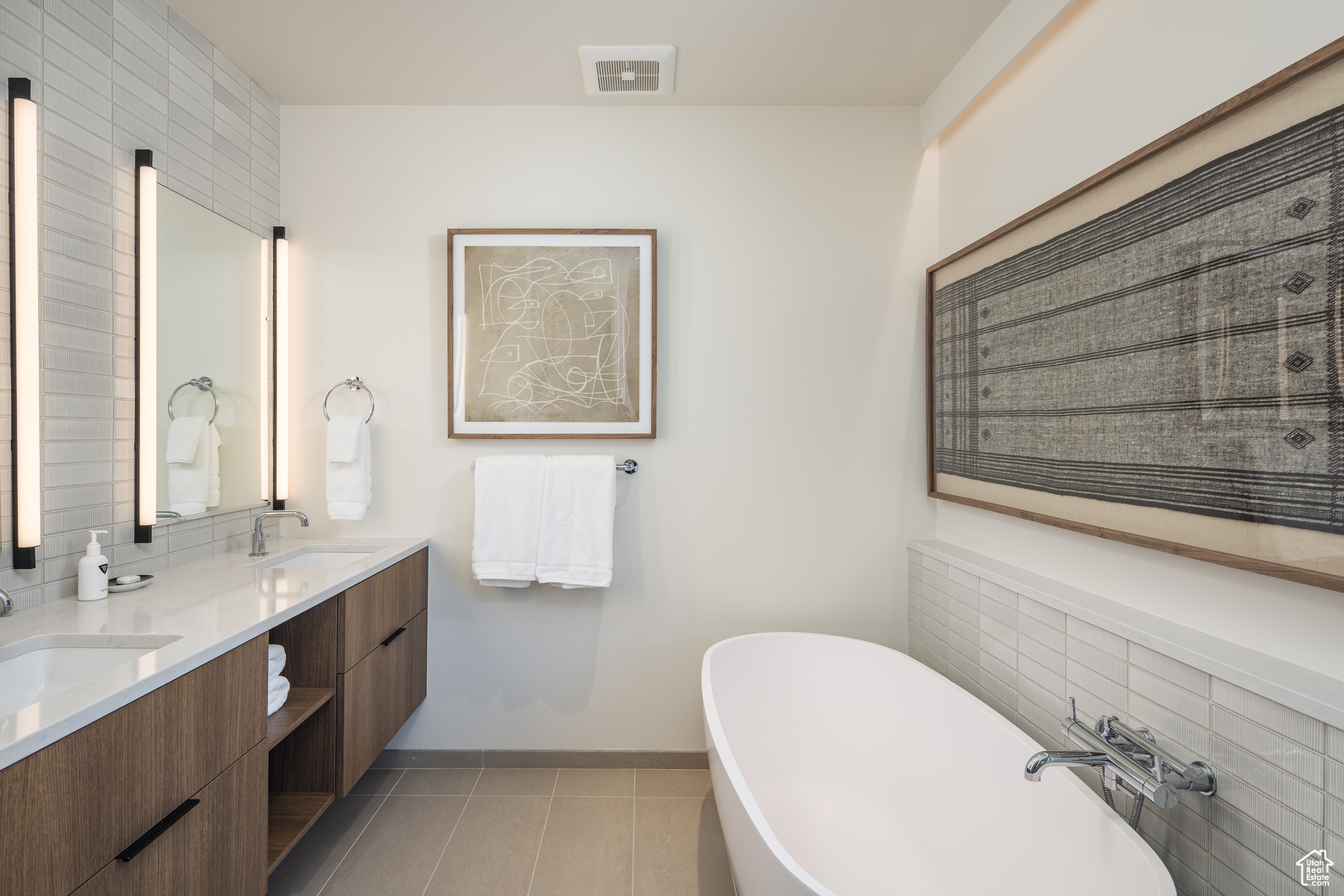 LIONSBACK RESORT - Residential