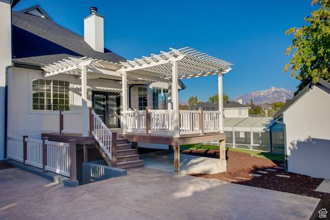 Tiny photo for 1247 W MAN OF WAR CV S, South Jordan, UT 84095 (MLS # 2117044)
