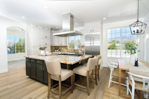 Tiny photo for 1247 W MAN OF WAR CV S, South Jordan, UT 84095 (MLS # 2117044)