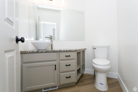 Tiny photo for 1247 W MAN OF WAR CV S, South Jordan, UT 84095 (MLS # 2117044)