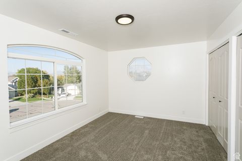 Tiny photo for 1247 W MAN OF WAR CV S, South Jordan, UT 84095 (MLS # 2117044)