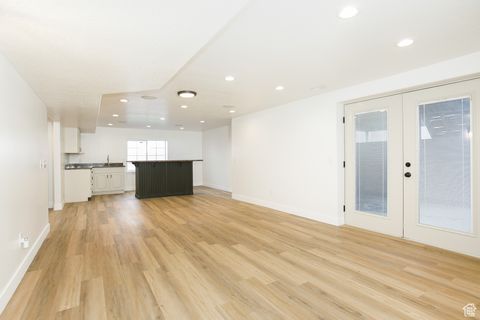 Tiny photo for 1247 W MAN OF WAR CV S, South Jordan, UT 84095 (MLS # 2117044)