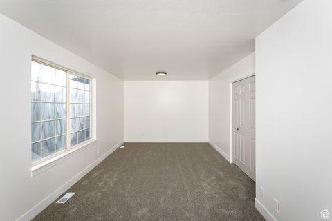 Tiny photo for 1247 W MAN OF WAR CV S, South Jordan, UT 84095 (MLS # 2117044)