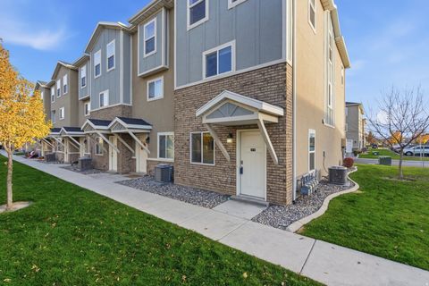 Tiny photo for 37 E 670 N, Vineyard, UT 84059 (MLS # 2100256)