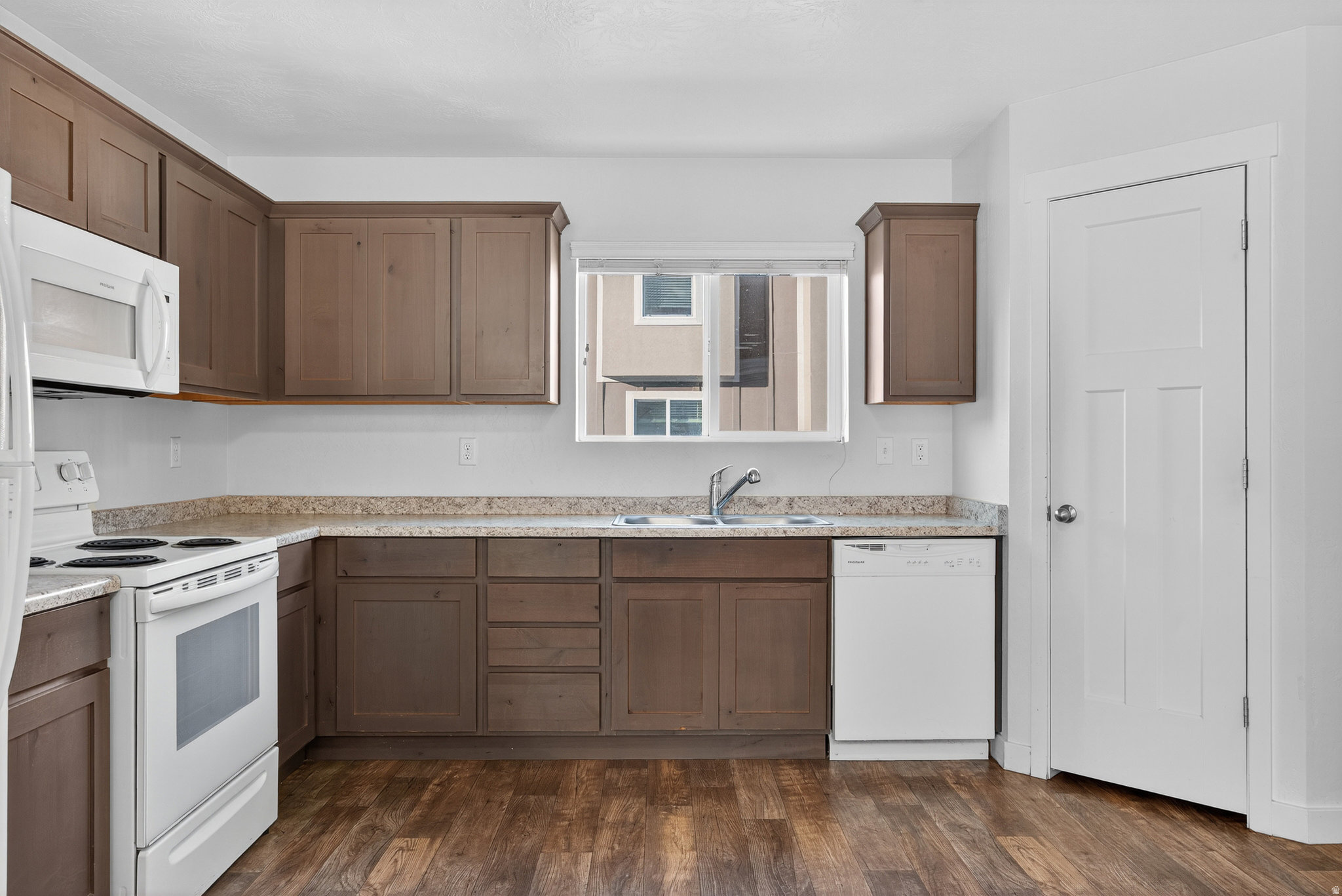 LOCHS AT WATERS EDGE - Residential