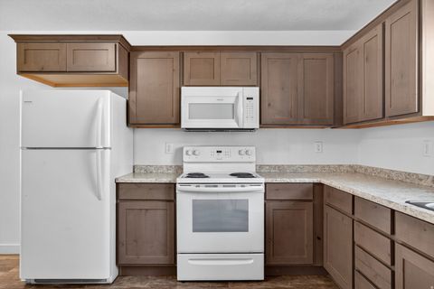 Tiny photo for 37 E 670 N, Vineyard, UT 84059 (MLS # 2100256)