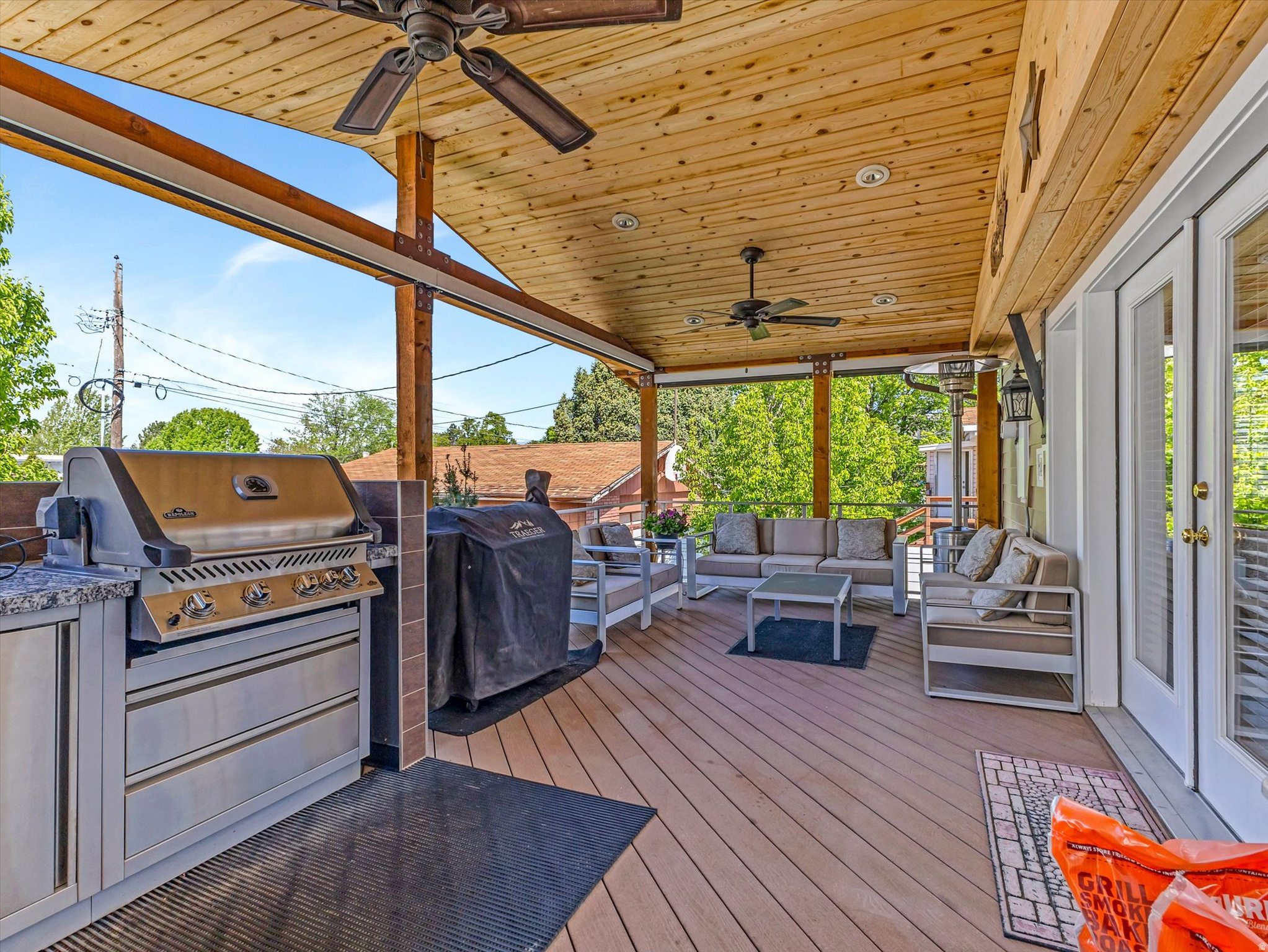 SANDY HEIGHTS - Residential