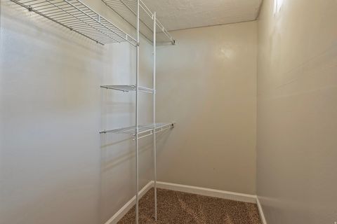 Tiny photo for 872 W 3800 S, Bountiful, UT 84010 (MLS # 2154642)