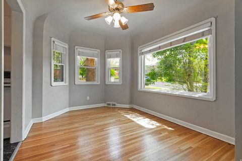 Tiny photo for 872 W 3800 S, Bountiful, UT 84010 (MLS # 2154642)