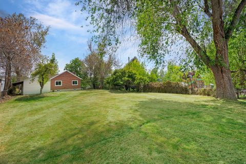 Tiny photo for 872 W 3800 S, Bountiful, UT 84010 (MLS # 2154642)