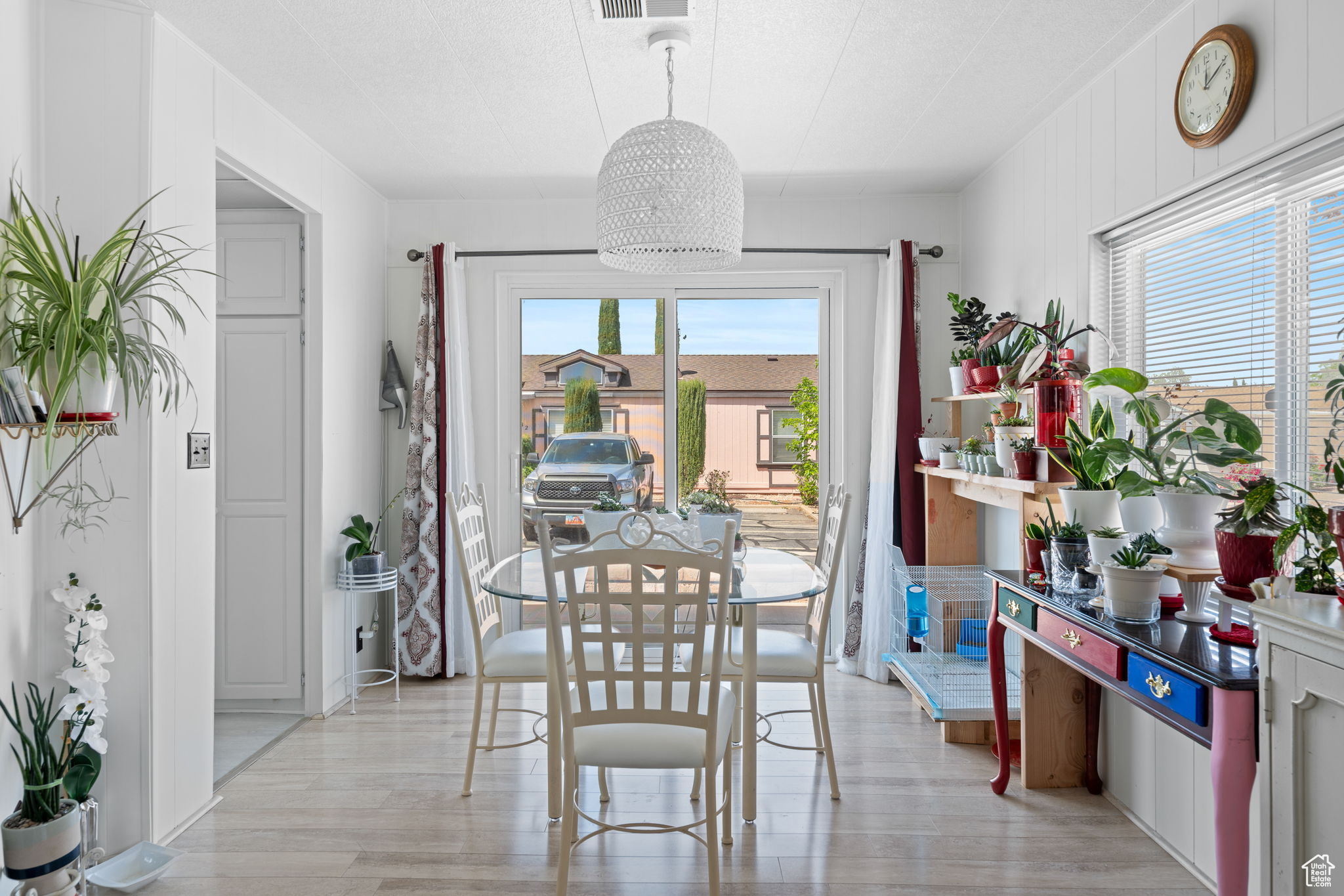 RAINBOW RIDGE - Residential