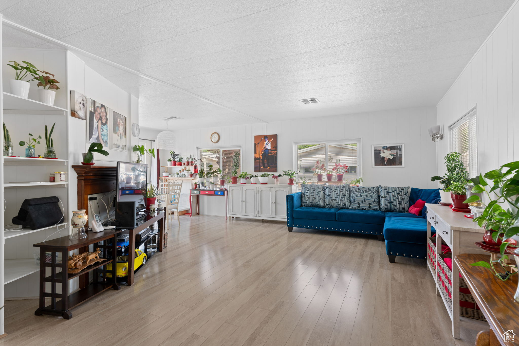 RAINBOW RIDGE - Residential