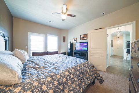 Tiny photo for 986 N SHETLAND LN W, Farmington, UT 84025 (MLS # 2156288)