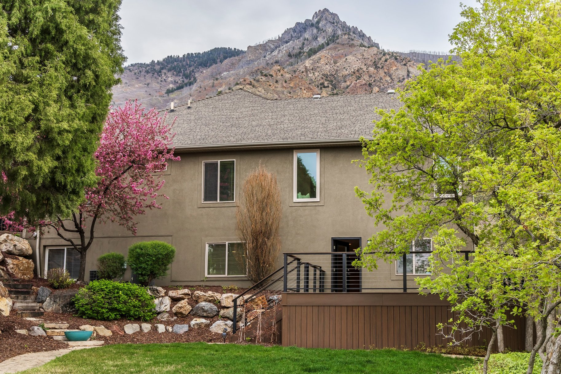 WILLOW CANYON PHASE - Residential