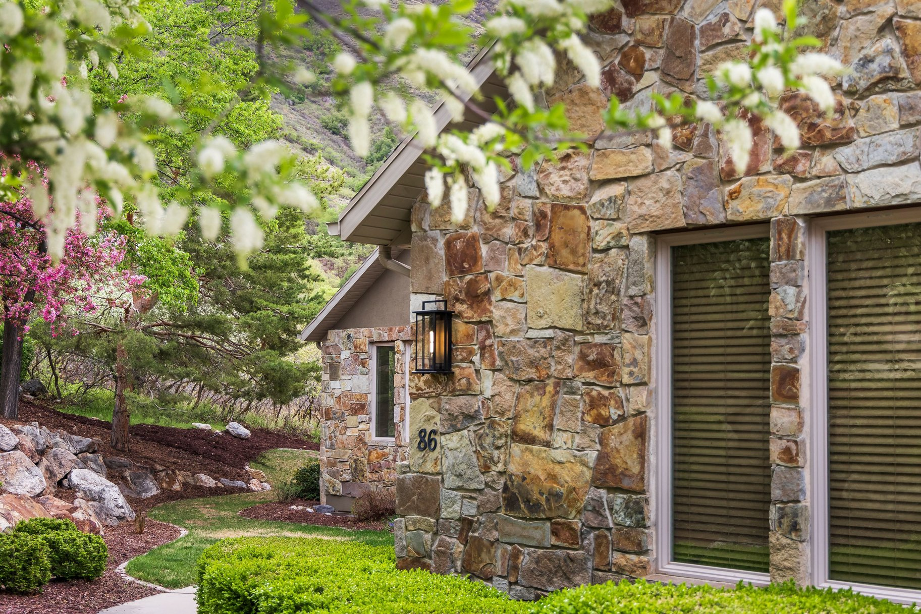 WILLOW CANYON PHASE - Residential