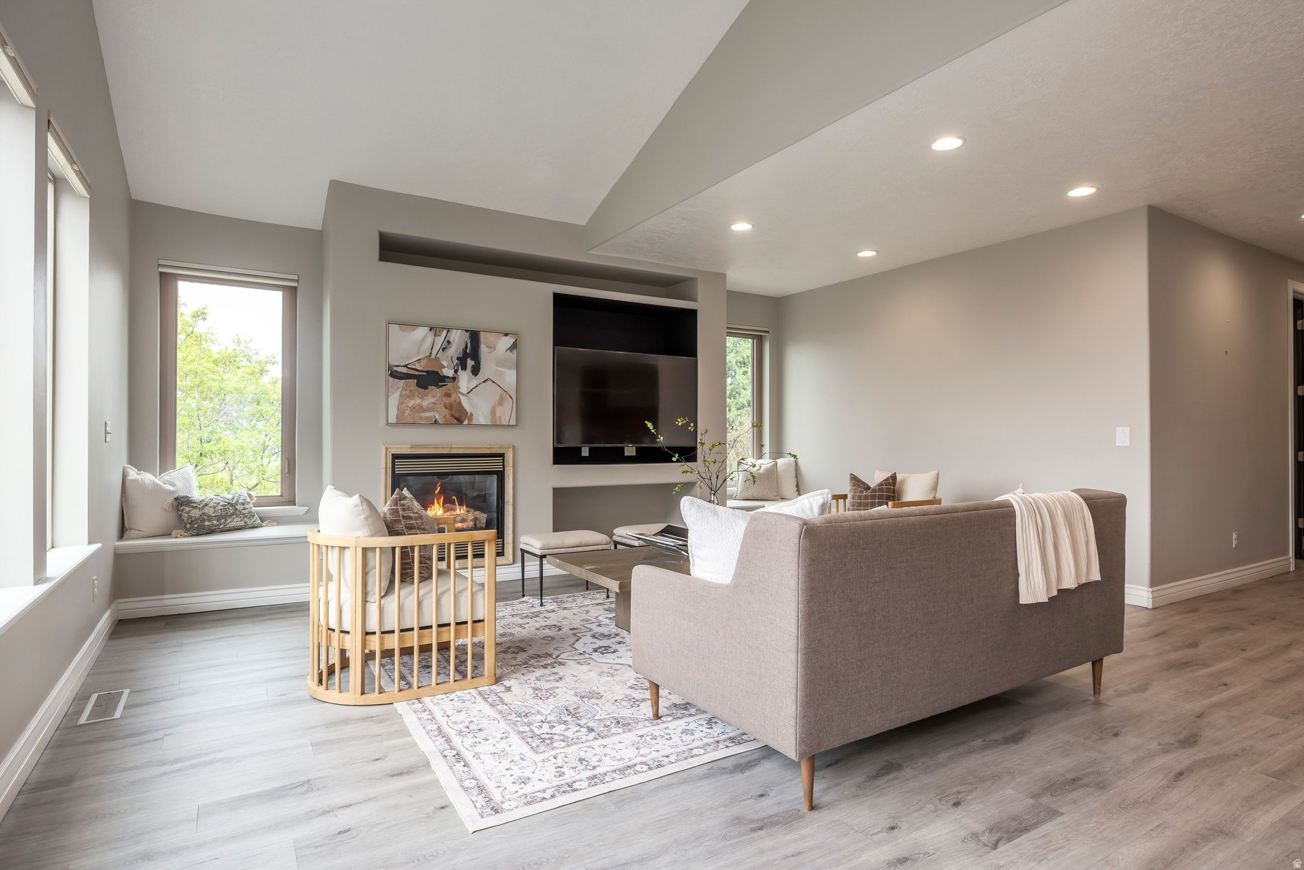 WILLOW CANYON PHASE - Residential