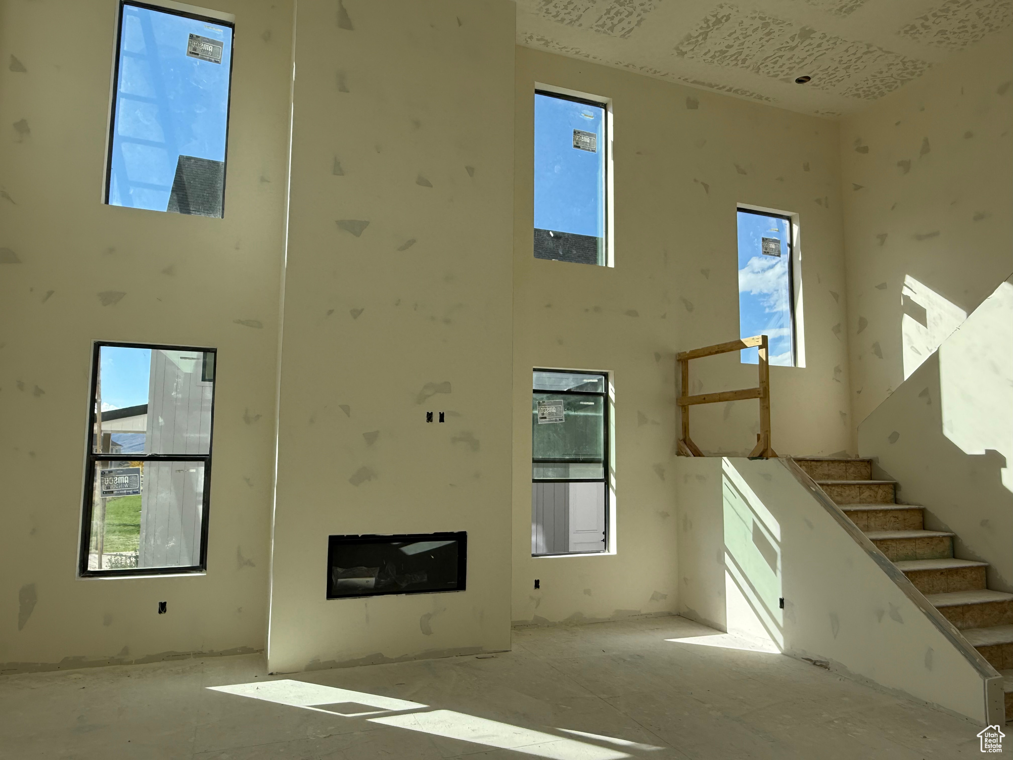 THE CROSSINGS AT LAKE CREEK - Residential